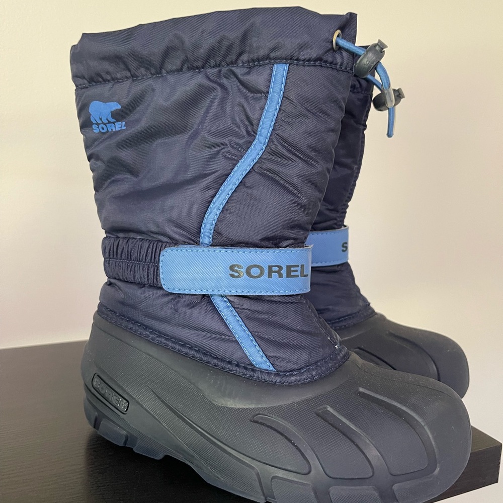 Sorel Dark Blue and Light Blue Snow Boots